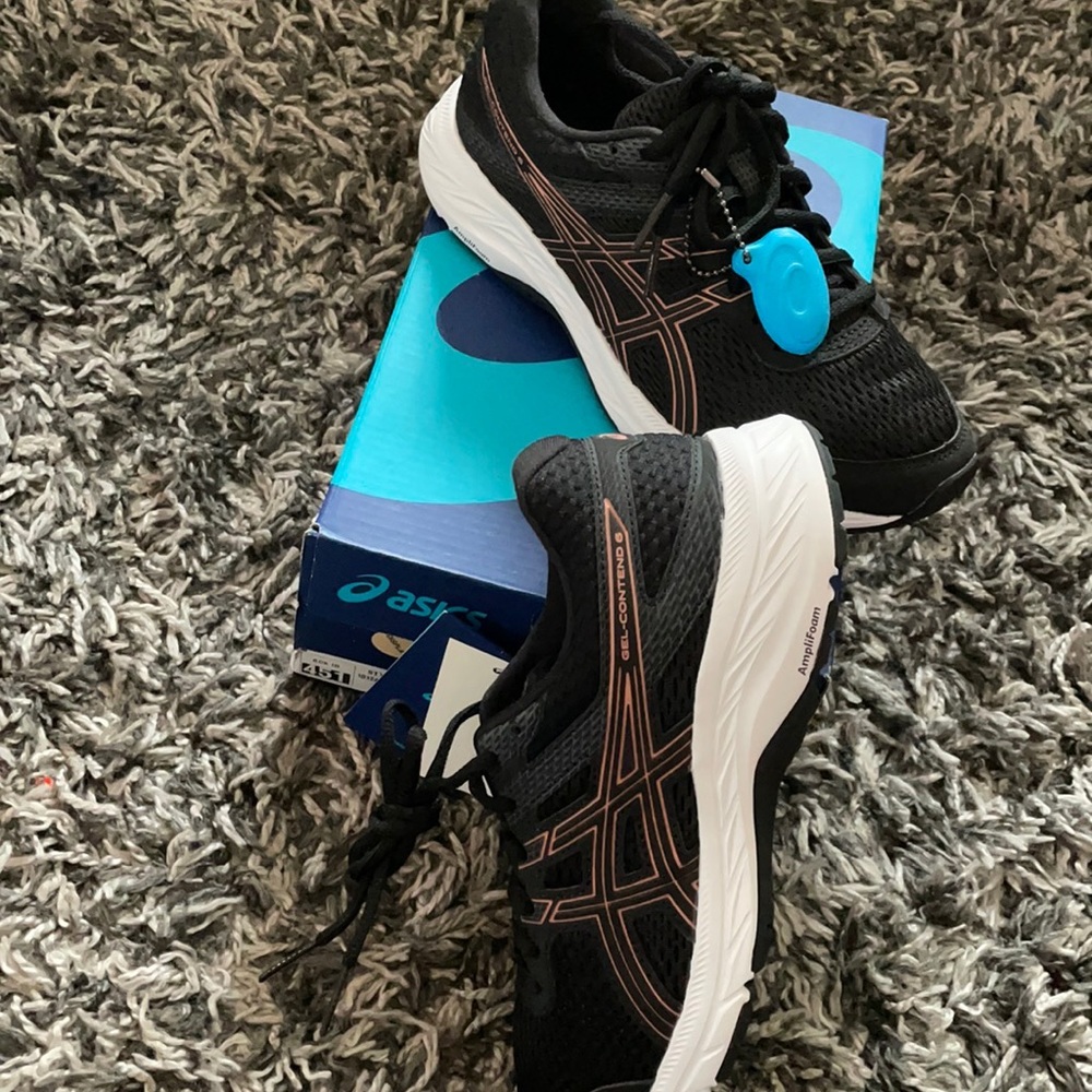 Asics women’s shoes last reduction(copy) - Picture 7 of 7